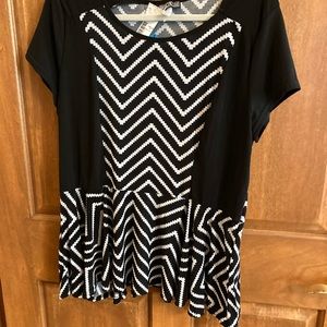 George A Ltd top size 1X.  NWT